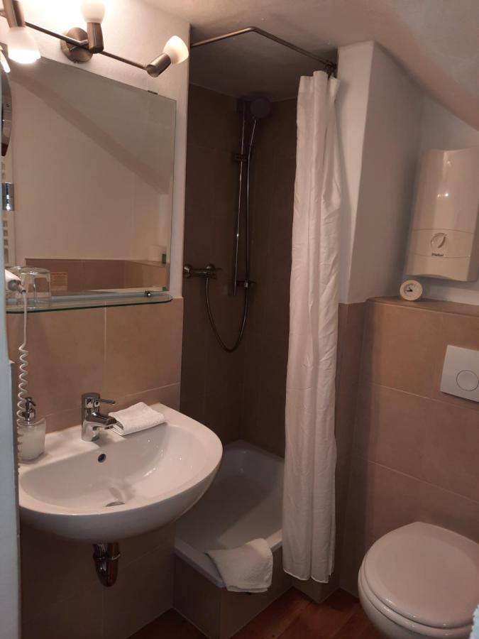 Maternushof Hotel Pomster Bagian luar foto
